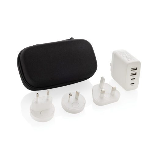 TravelCharge Pro RCS plastikust reisiadapterite komplekt - Image 2